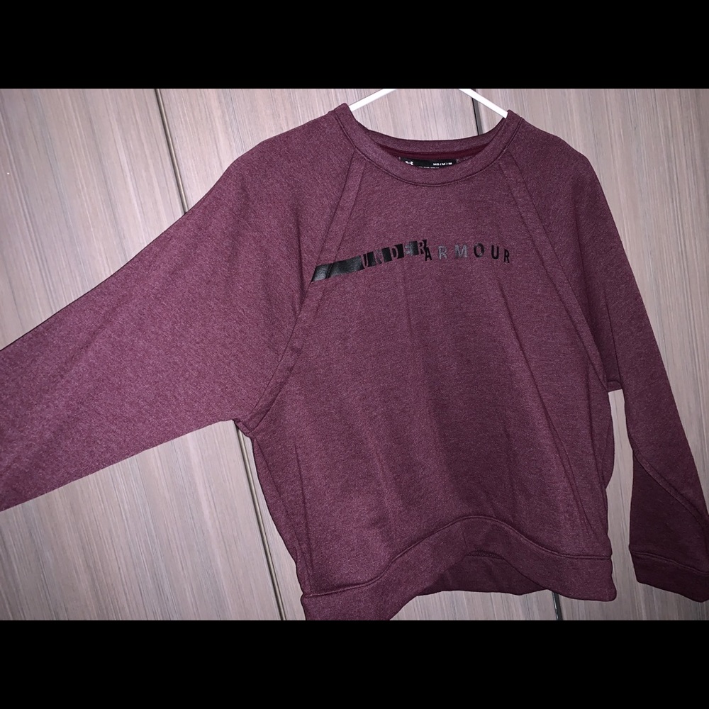 Women’s Under Armour crew neck